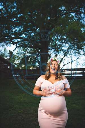 Kelly - Maternity_042620_0210
