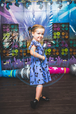 Erin - 3 Year_060520_0283