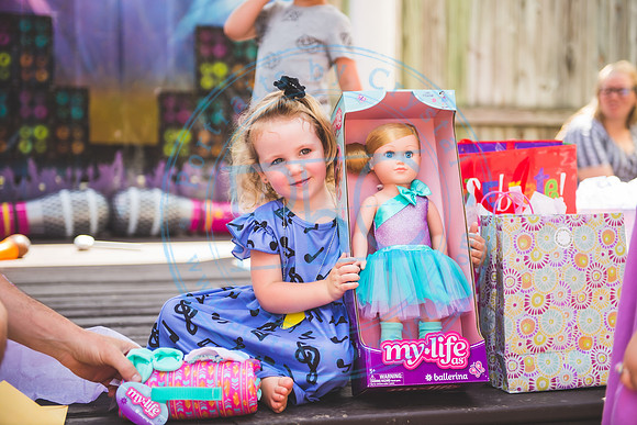 Erin - 3 Year_060620_0158