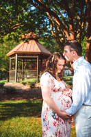 Paul & Laura - Maternity_070420_0210