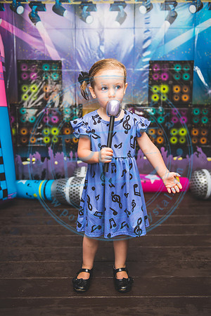 Erin - 3 Year_060520_0309