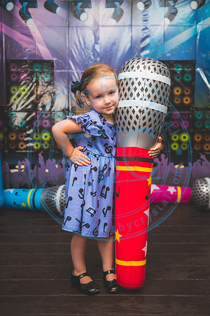 Erin - 3 Year_060520_0316