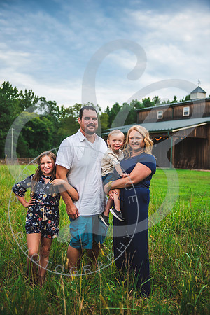Pam Gillis Family Generational_081422_0194