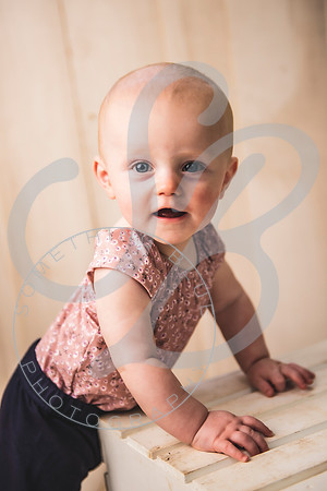 Sadie - 8 Month_060522_0077