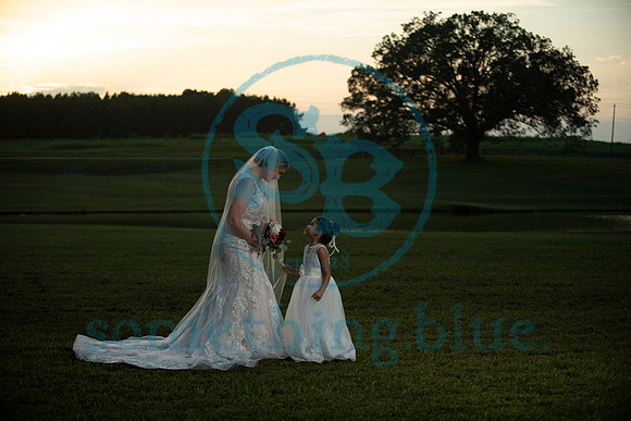 Anna - Bridal_090320_0401