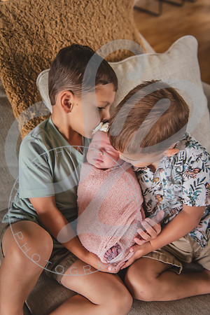 Mia - Newborn_052424_0105