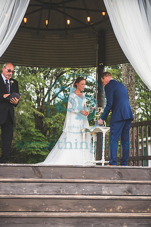 Lauren & Jared - Wedding Slideshow095