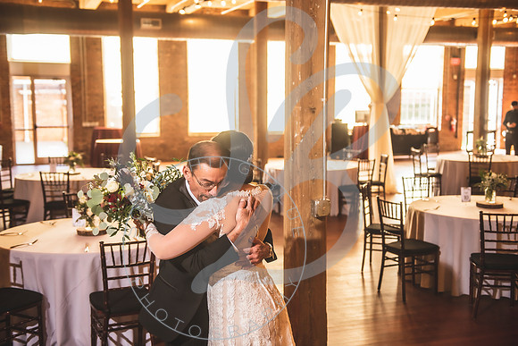 Melissa & Tim - Wedding Slideshow112721.040
