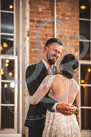 Melissa & Tim - Wedding Slideshow112721.185
