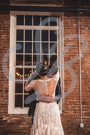 Melissa & Tim - Wedding Slideshow112721.197