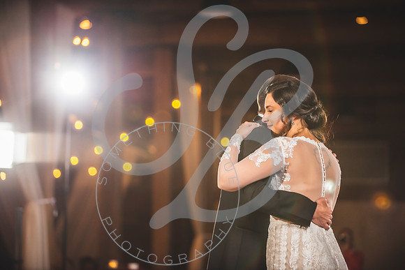 Melissa & Tim - Wedding Slideshow112721.245