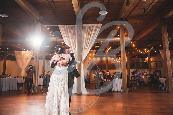 Melissa & Tim - Wedding Slideshow112721.250