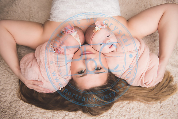Ewing Twin Girls - Newborn_111320_0032