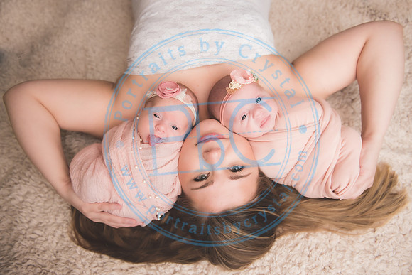 Ewing Twin Girls - Newborn_111320_0047