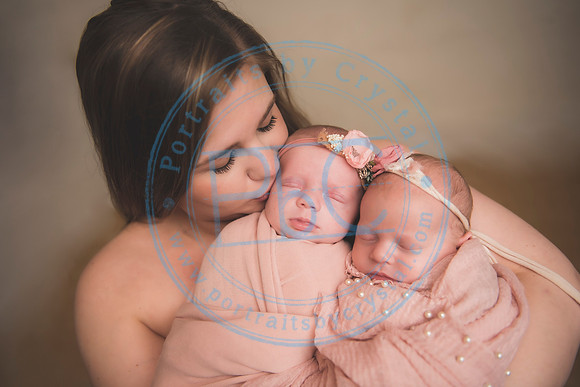 Ewing Twin Girls - Newborn_111320_0099