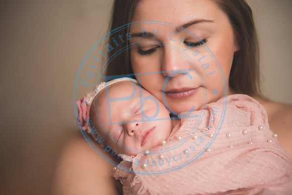 Ewing Twin Girls - Newborn_111320_0106