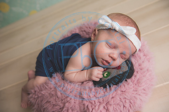 Ewing Twin Girls - Newborn_111320_0261