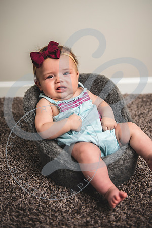 MacKenzie - 4 month_062522_0090