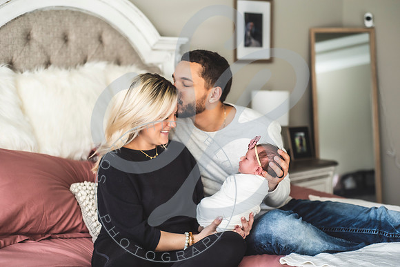 Isla - Newborn_010622_0575