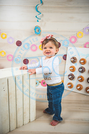 Olivia - Cake Smash_020721_0047