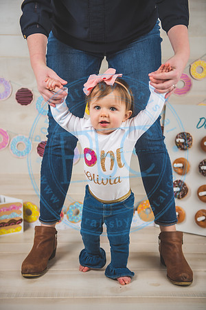 Olivia - Cake Smash_020721_0102