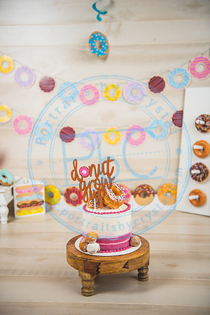 Olivia - Cake Smash_020721_0111