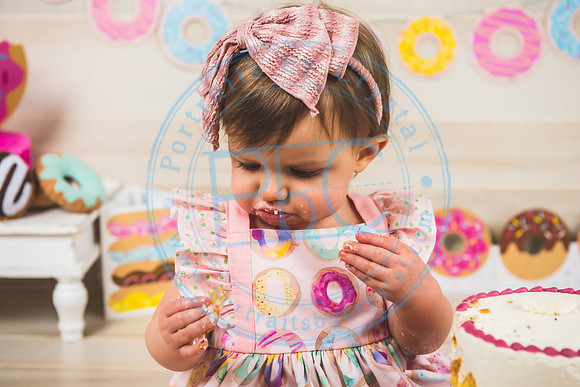 Olivia - Cake Smash_020721_0295