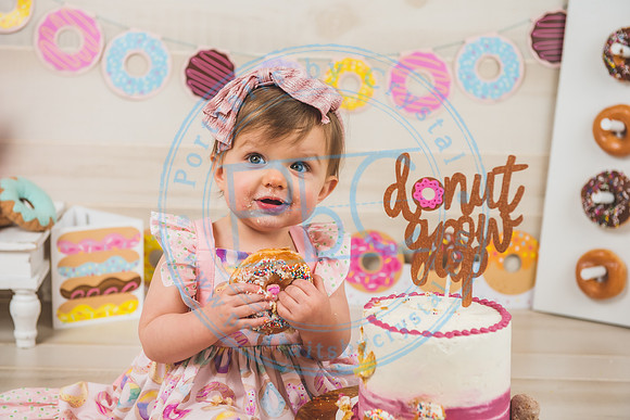 Olivia - Cake Smash_020721_0375