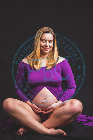 Carlee - Maternity_021221_0077