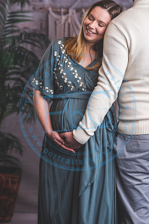 Carlee - Maternity_021221_0174