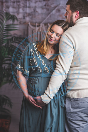 Carlee - Maternity_021221_0181