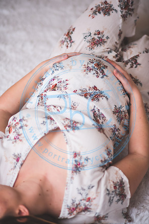 Carlee - Maternity_021221_0217