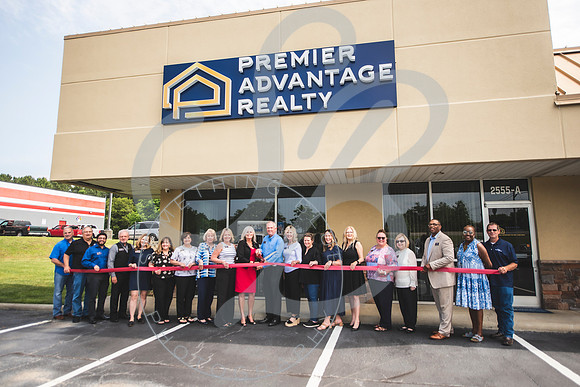 Grand Opening Premier Advantage Realty_050824_0198