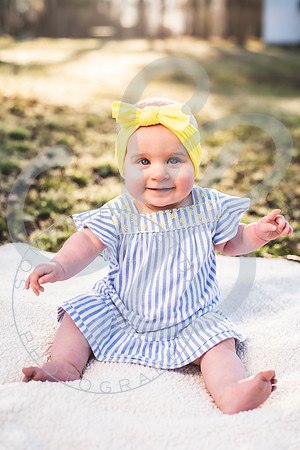 Jessie - 8 Month_031822_0163