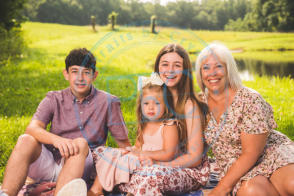 Gingue Family_072321_0254
