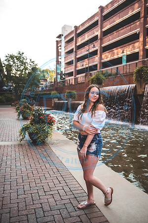 Kaleigh - Senior_072721_0015