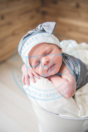 Declan - Newborn_080421_0220