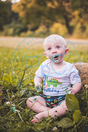 Finn - Cake Smash_080821_0338