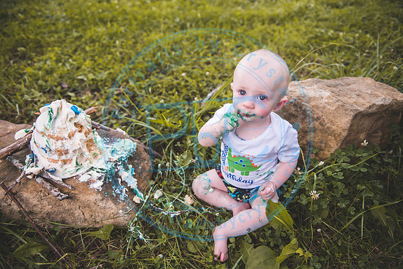 Finn - Cake Smash_080821_0354