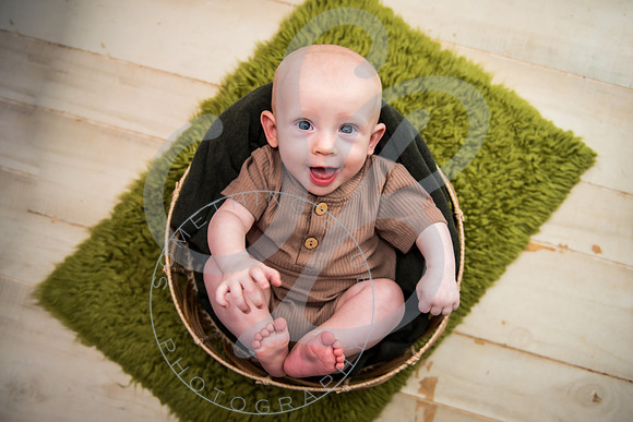 Maddox - 4 Month_071723_0151