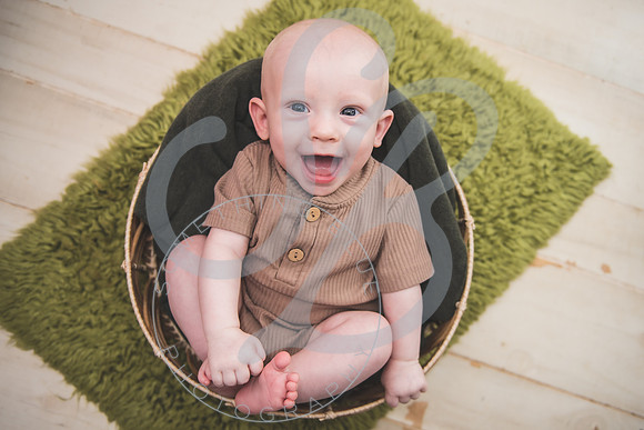Maddox - 4 Month_071723_0169