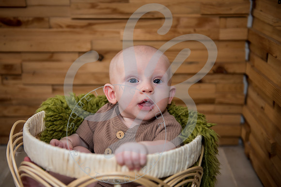 Maddox - 4 Month_071723_0270