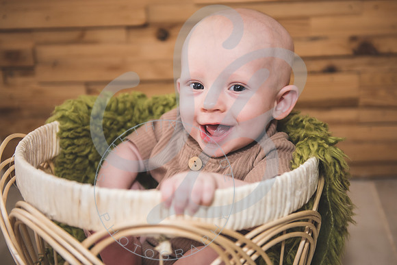 Maddox - 4 Month_071723_0265