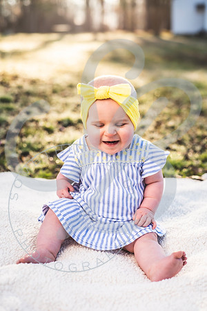 Jessie - 8 Month_031822_0158