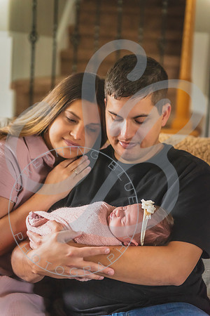 Mia - Newborn_052424_0208