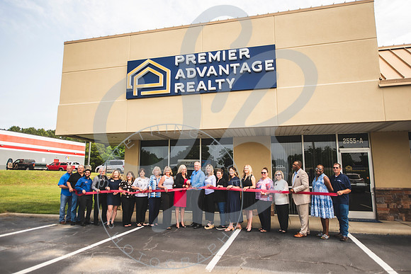 Grand Opening Premier Advantage Realty_050824_0207
