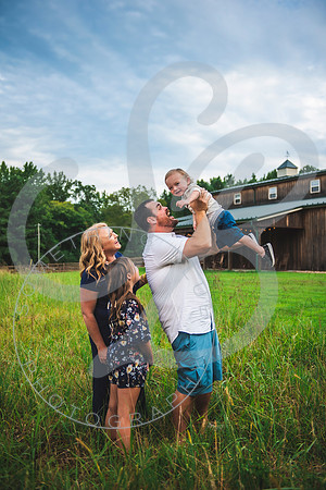 Pam Gillis Family Generational_081422_0213