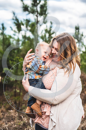 Declan - 8 Month_032622_0170