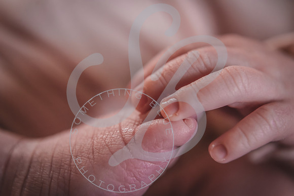Mia - Newborn_052424_0658