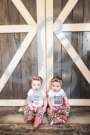 Whitfield Twins - 8 Month_011422_0050
